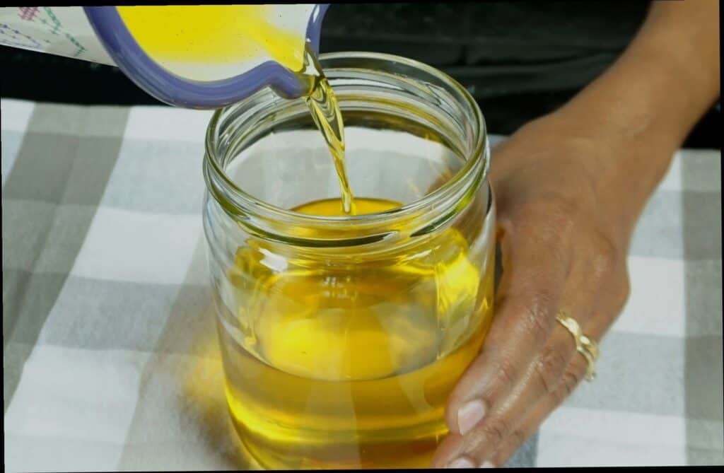 How to make ghee from raw milk butter