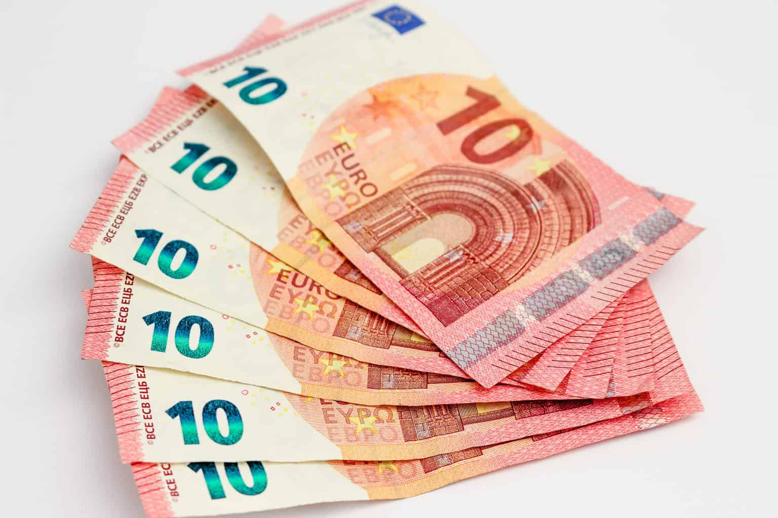 Keep cash at home to prepare for emergencies