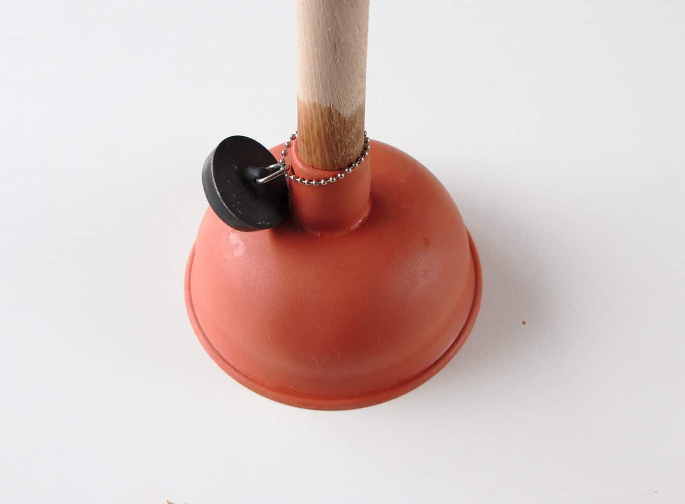 Suction tool to fix clogged drains