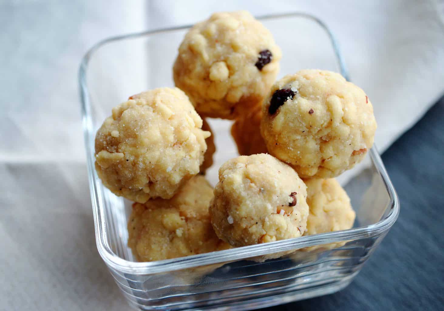 Homemade ghee boondi ladoo recipe