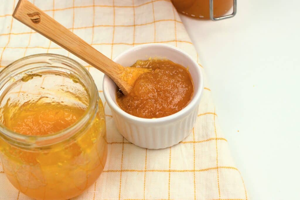 Pineapple jam without Pectin